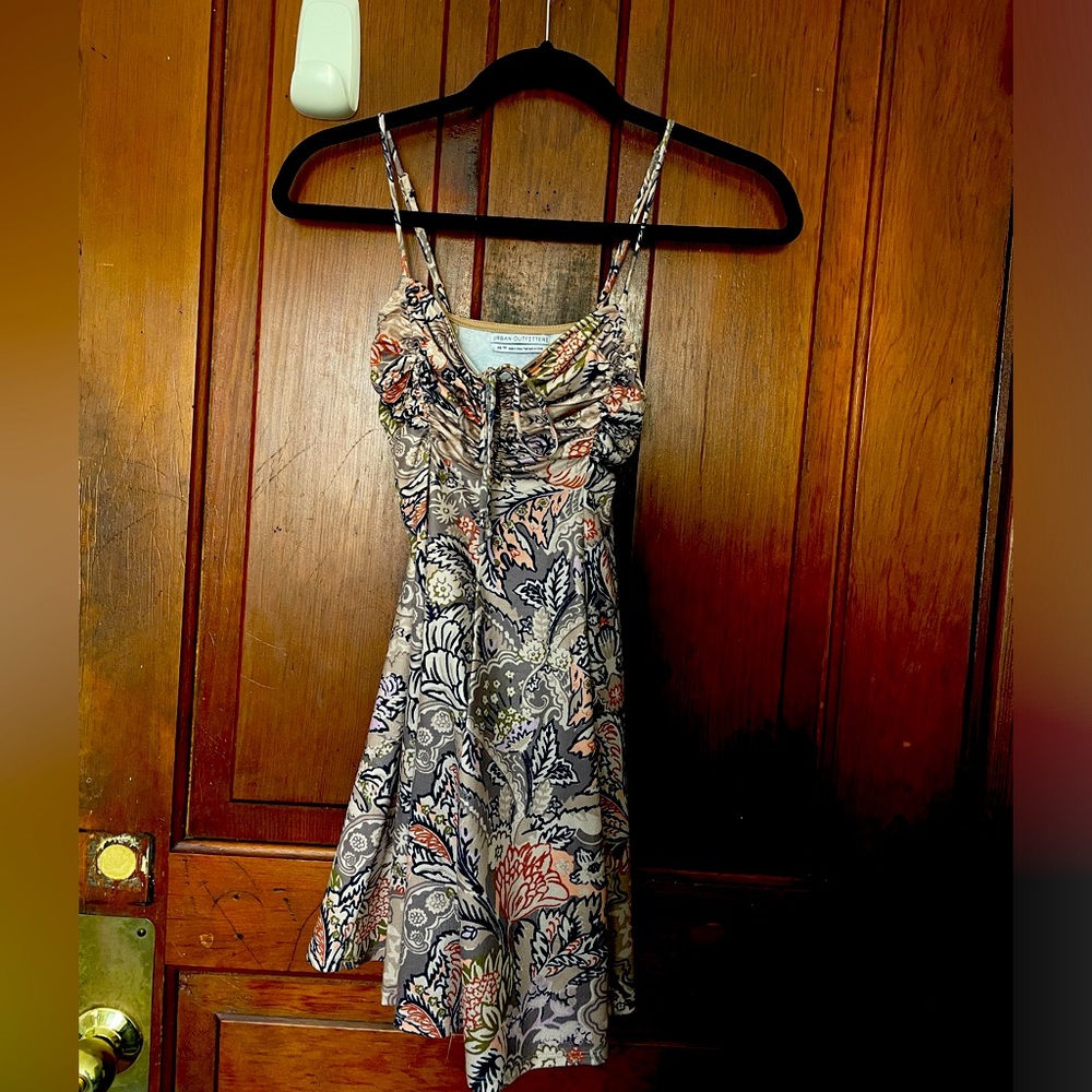URBAN OUTFITTERS MINI DRESS